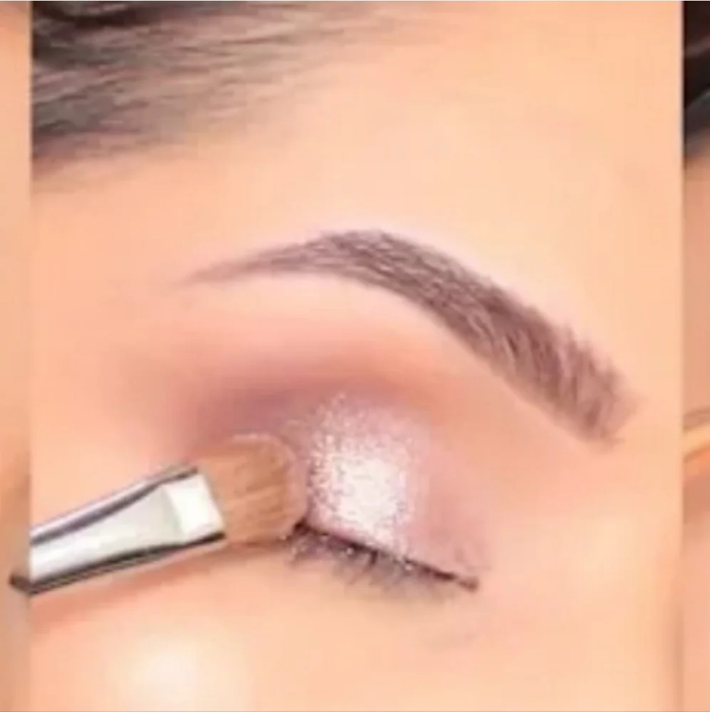 Almay quad pallette